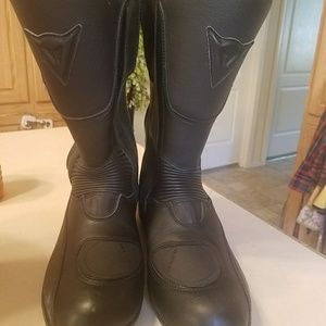 Motorcycle boots